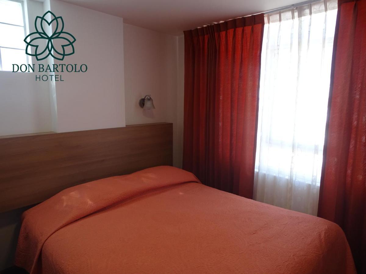 Hotel Don Bartolo Espinar المظهر الخارجي الصورة
