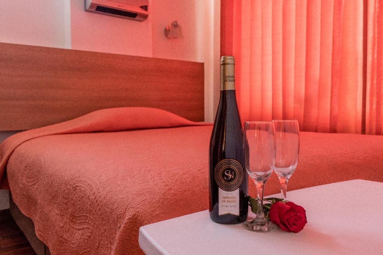 Hotel Don Bartolo Espinar المظهر الخارجي الصورة