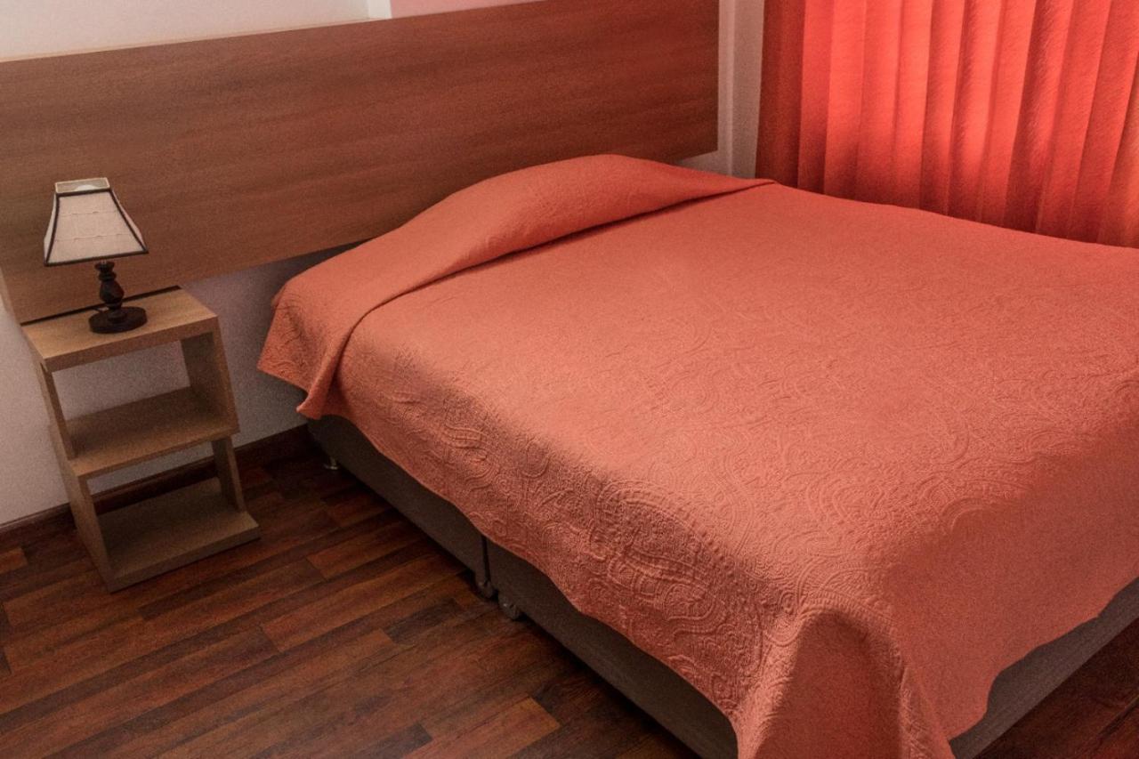 Hotel Don Bartolo Espinar المظهر الخارجي الصورة
